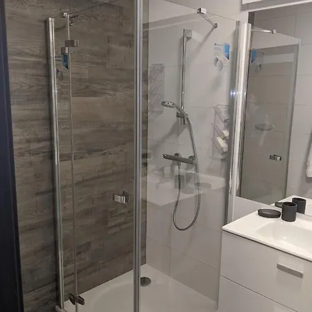 - Polanki Park D406 *