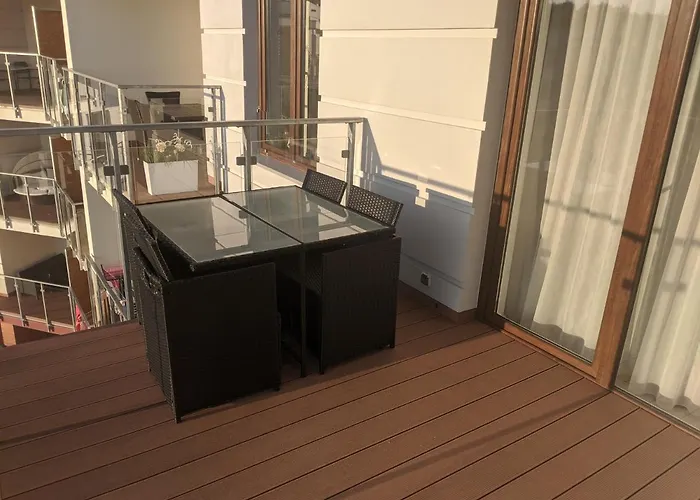 - Polanki Park D406 *